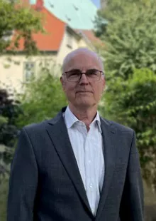 Dr. Martin Fahnroth - Leiter der Schulabteilung